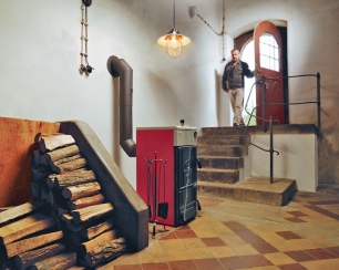 Преимущества дровяных котлов для водного отопления дома