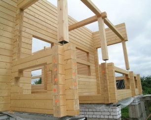 Как построить дом из бруса своими руками