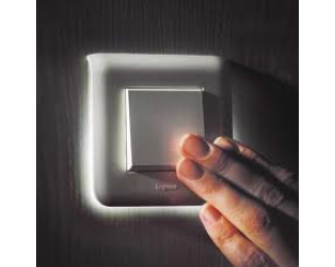 Розетки, выключатели: замена и ремонт