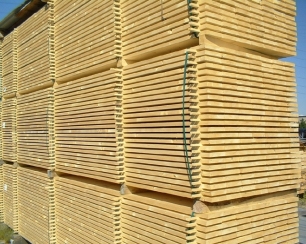 Как правильно хранить пиломатериалы?