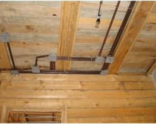 Особенности электропроводки в каркасном доме