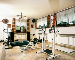 Изоляция подвального помещения и обустройство чердака под жилое помещение