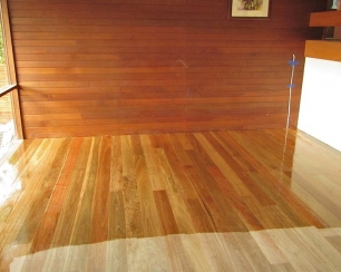 Масло для мебели – надежная защита для деревянных поверхностей