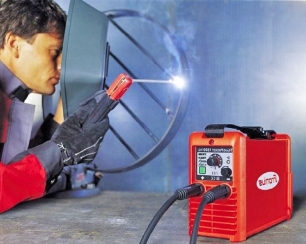 Как выбрать сварочный аппарат для бытового использования