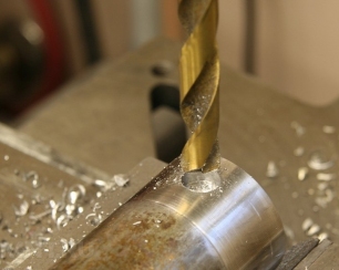 Выбор оборудования для сверления металла