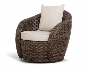 Кресло из ротанга Neolo