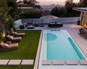 Отремонтировать бассейн своими руками проще, чем это кажется