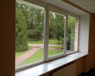 Установка окна в кирпичном доме