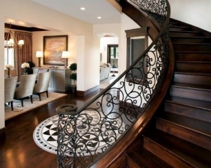 Строительство лестниц  из дерева