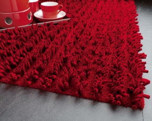 Удаляем воск с мебельной обивки и ковров