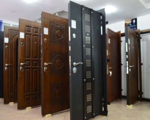 Особенности монтажа входной двери