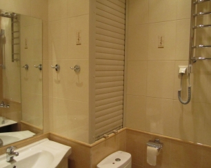 Сантехнические рольставни – идеальное решение при обустройстве санузла