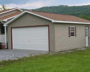 Разновидности цоколя для гаража