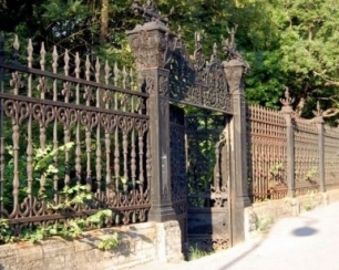 Ландшафтный дизайн и забор