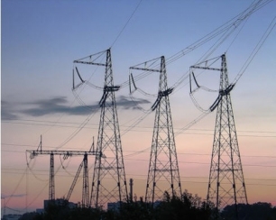 Металлические опоры и фундамент под них