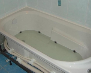 Как прочистить трубу в ванной