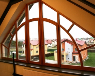 Окна из лиственницы прямиком из Беларуси