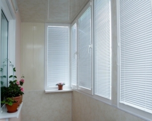 Жалюзи на пластиковые окна: обзор современных тенденций