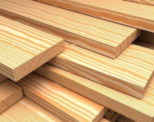 Как выбирать напольные доски из хвойных пород?