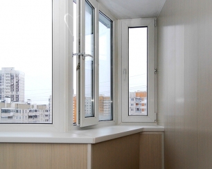 Остекление в домах П-3М и его особенности