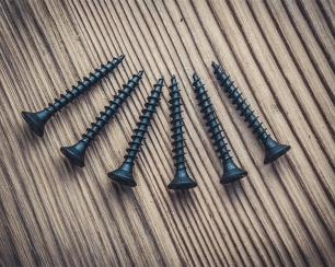 Преимущества саморезов