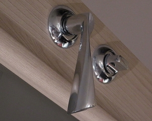 Установка ручки межкомнатной двери