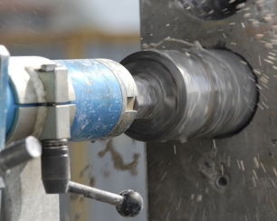 Алмазное сверление отверстий