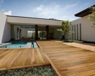 Террасная доска и ее виды