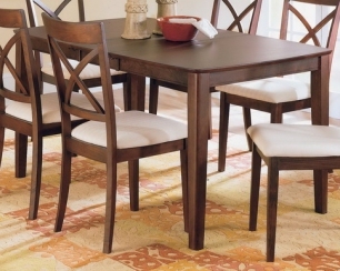 Как правильно выбрать обеденный стол