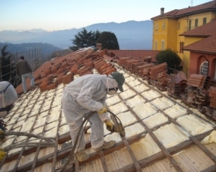 Преимущества утепления кровли пенополиуретаном