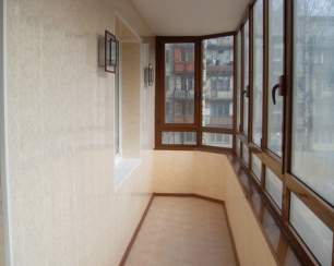 Пластиковые панели – идеальный материал для обшивки балконов