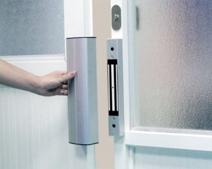 Электромагнитные замки – надёжные защитники любой двери