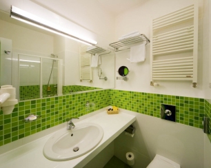 Что учитывать при выборе плитки для ванной комнаты