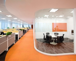 Модные тенденции в современном офисе.