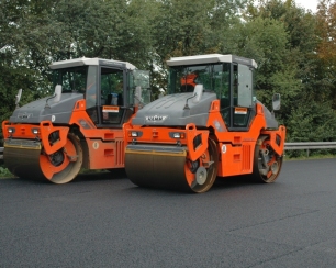 Асфальтирование – практичный способ получения современных дорог