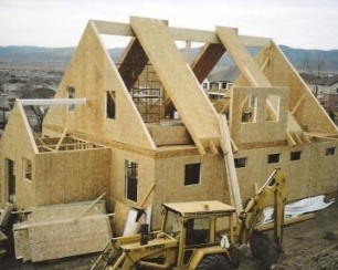 Строительство каркасно-панельного дома