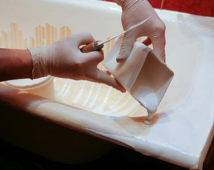 Как восстановить чугунную ванну