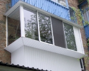 Застеклить балкон с выносом – цены, способы