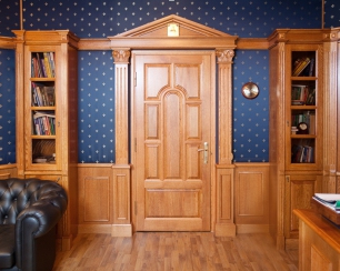 Элитные деревянные двери и их преимущества