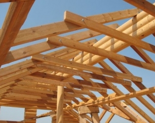 Качественные пиломатериалы для кровли – залог ее длительной и надежной эксплуатации