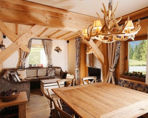 Деревенский стиль кантри в деревянном доме