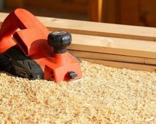 Как правильно выбрать электрорубанок