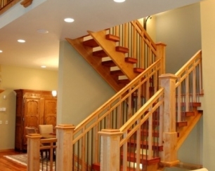 Изготовление лестниц из дерева: перила