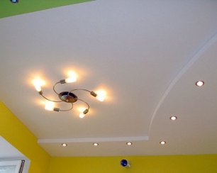 Технология окрашивания потолка водоэмульсионной краской