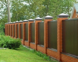 Дешевые заборы из профнастила - идеально для Вашей дачи!