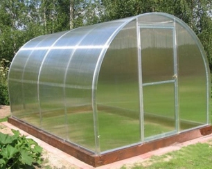 Как самостоятельно собрать теплицу из поликарбоната